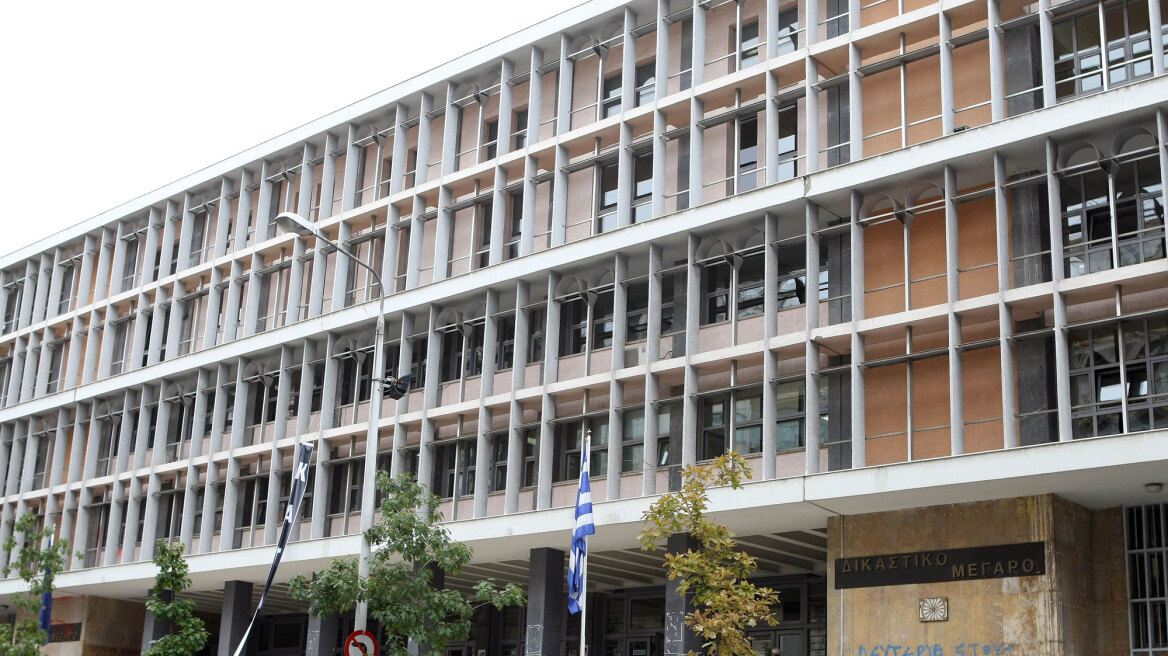 Θεσσαλονίκη: Φάρσα το τηλεφώνημα για βόμβα σε τρία δημόσια κτίρια 